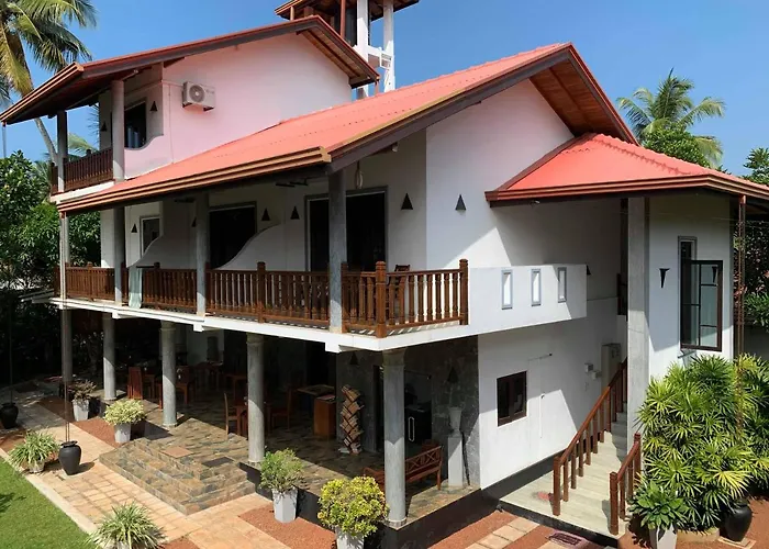 Canal Villa Bentota